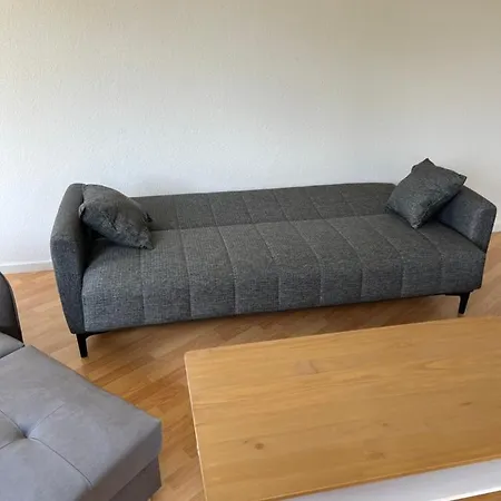 Augustusburger Strasse 149 *