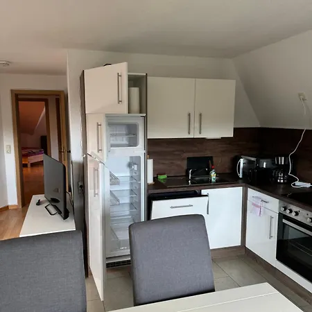 Apartment Augustusburger Straße 149 *